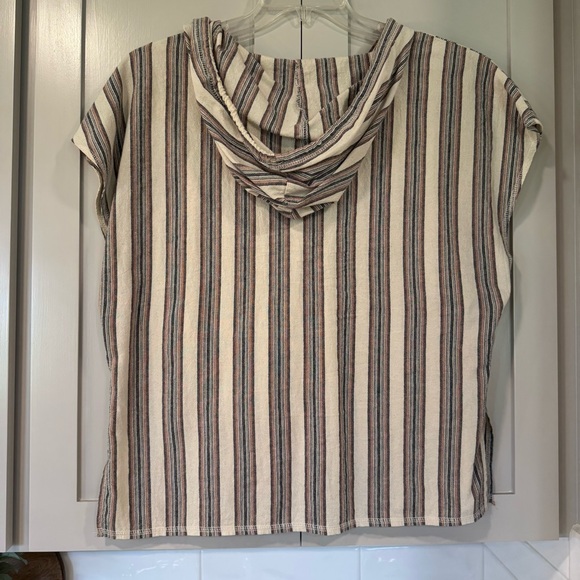 Striped Woven Pullover - Picture 3 of 6